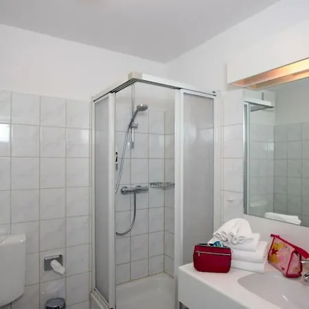 Park-hostel Nur 500 M Zum Sellin (Rugen)